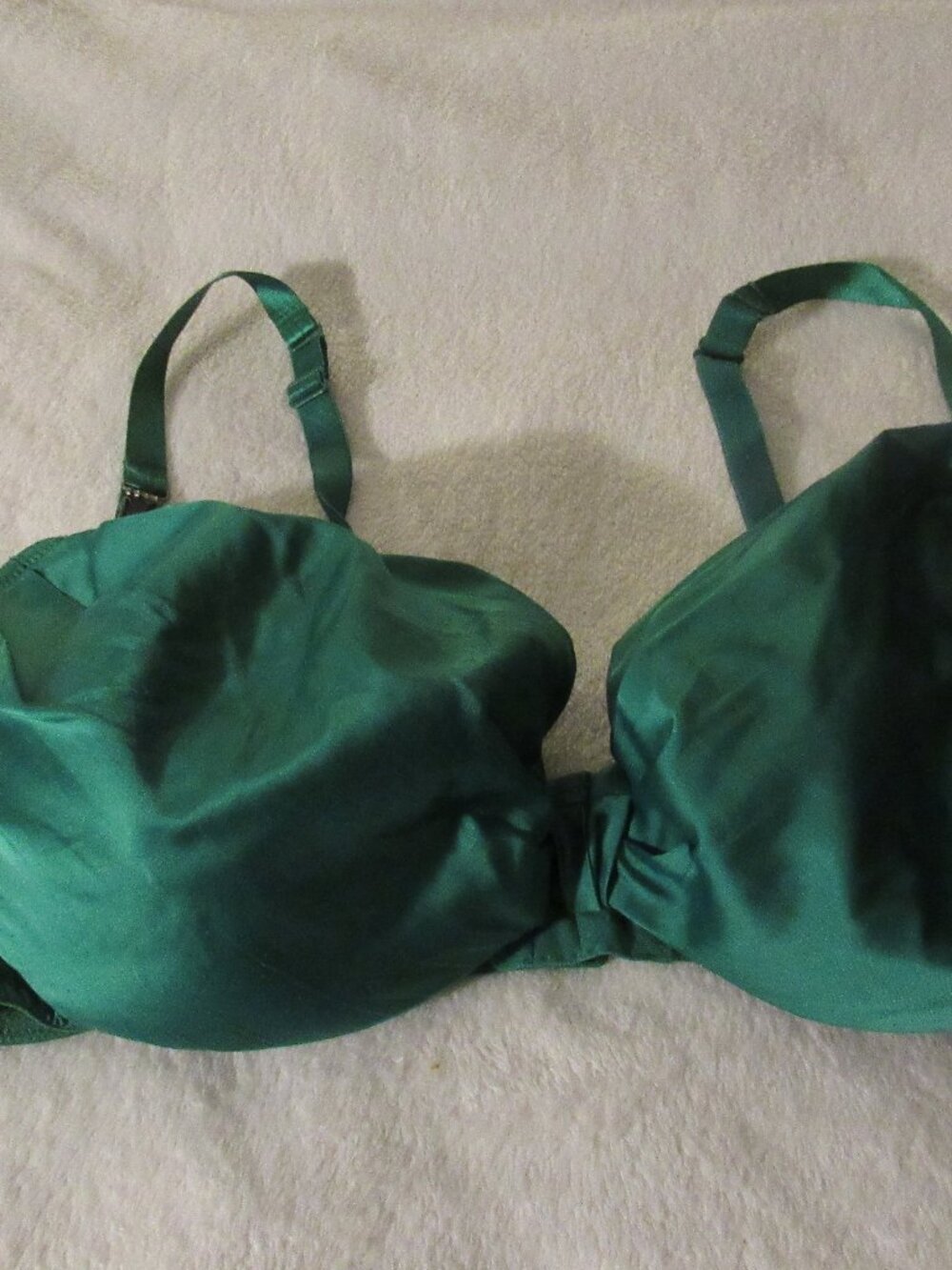 Cacique Green Bra  Size 42DD  USED